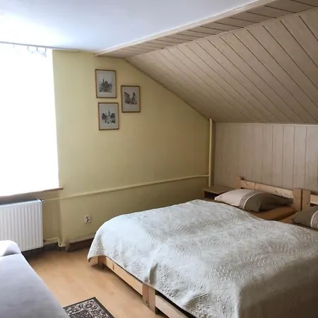 Quarto em Acomodações Particulares Emi